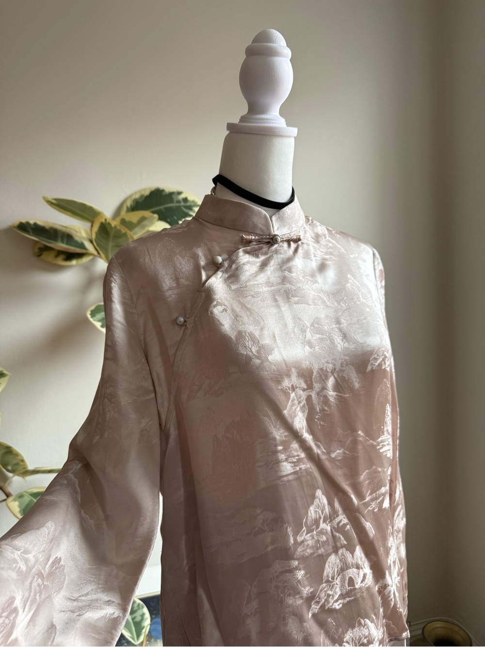 100% Mulberry Silk Traditional Mandarin Collar Top in Blush